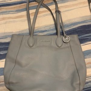 Michaels Kors shoulder purse